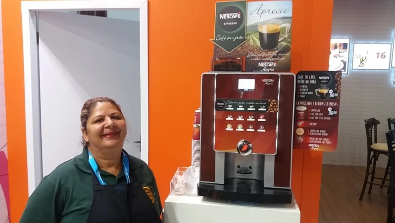 equipe de limpeza em feiras promocionais