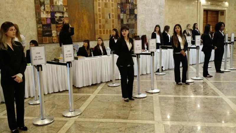 recepcionista para palestras